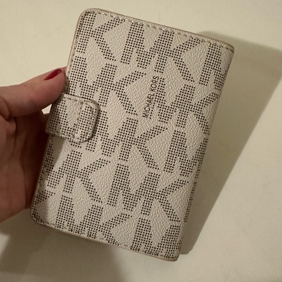 Passport Cover - Picture 4 of 5